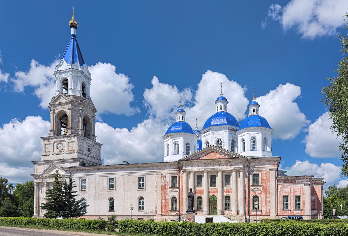 Воскресенский кафедральный собор в г. Кашин