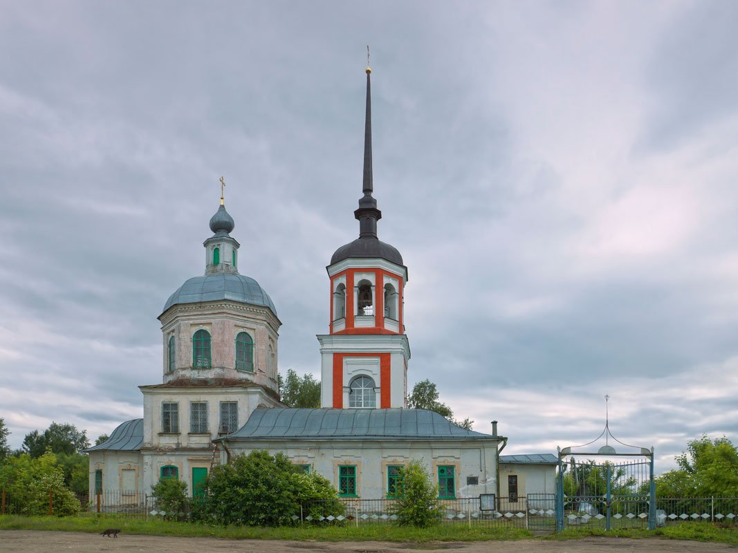 Церковь в честь Петра и Павла в г. Кашин (Подворье Николаевского Клобукова монастыря)