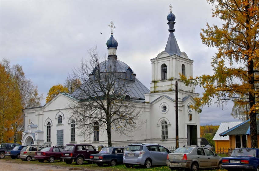 Церковь в честь Покрова Пресвятой Богородицы в с. Покровское