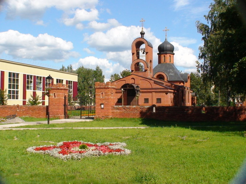 Церковь в честь св. апостола Андрея Первозванного в п. Озерный