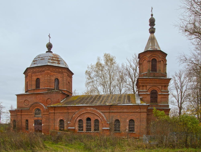 Церковь в честь влмч. Димитрия Солунского в д. Березино