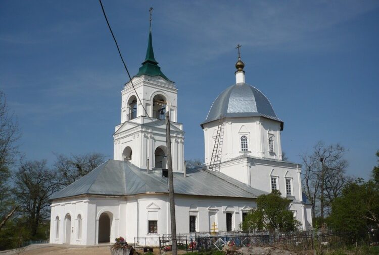 Церковь в честь Архангела Михаила в с. Михайловское