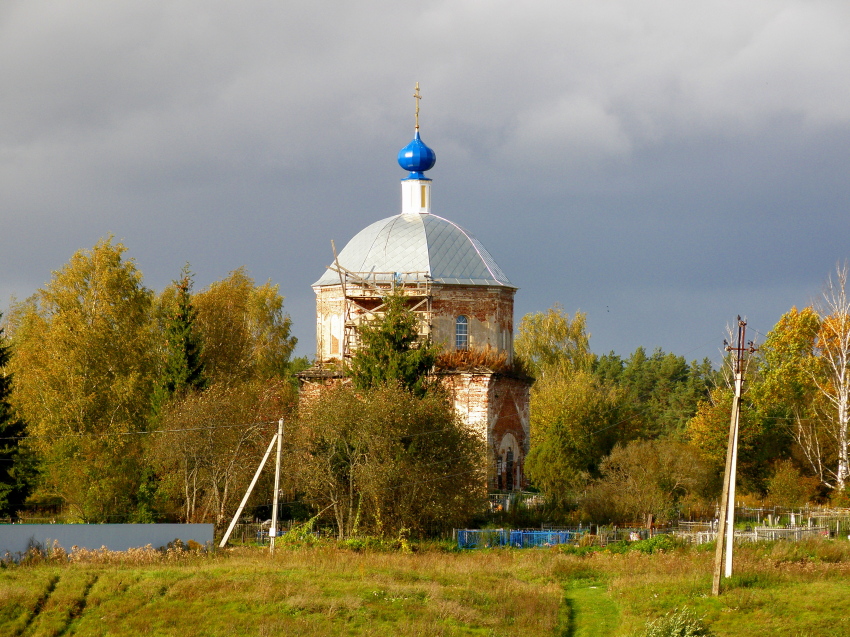 Церковь в честь Рождества Богородицы в д. Красный Бор (Пречистый Бор)