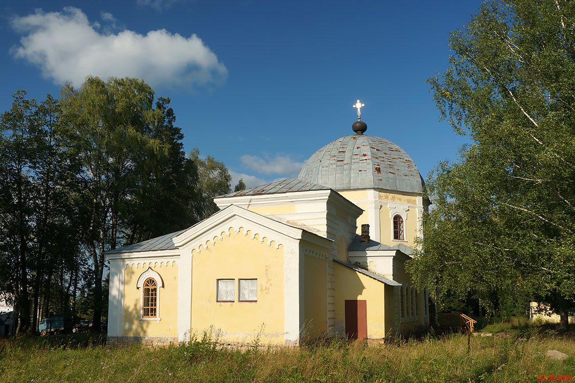 Церковь в честь Знамения Пресвятой Богородицы в п. Раёк