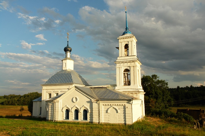 Церковь в честь Покрова Божией Матери в с. Поведь