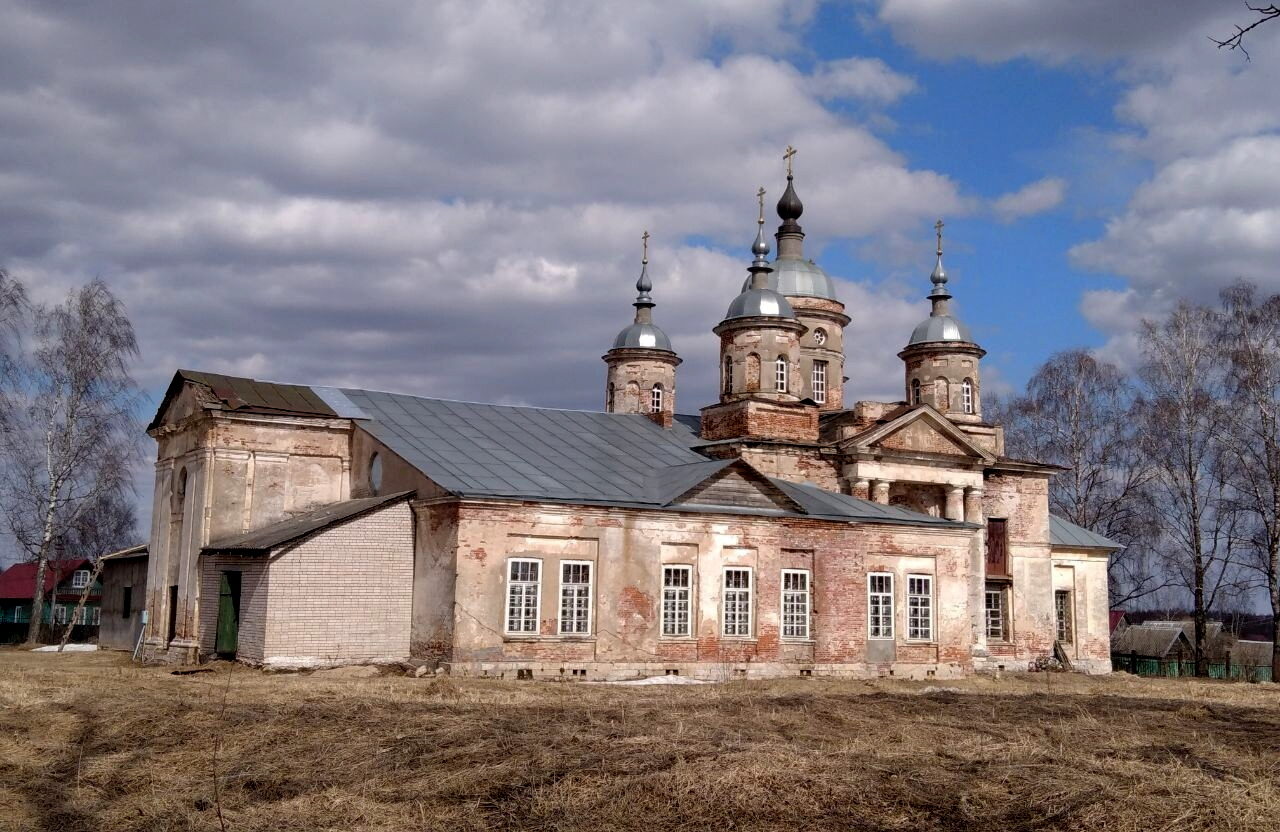 Церковь в честь Святителя Николая Мирликийского в с. Емельяново