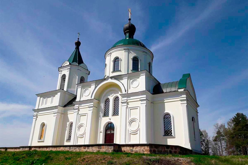 Церковь в честь Троицы Живоначальной в д. Климова Гора