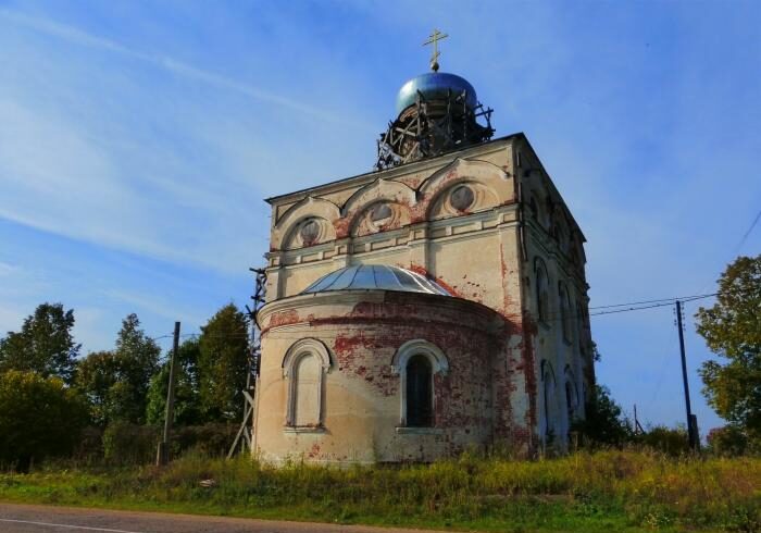 Церковь в честь Воздвижения Креста Господня в с. Старобислово