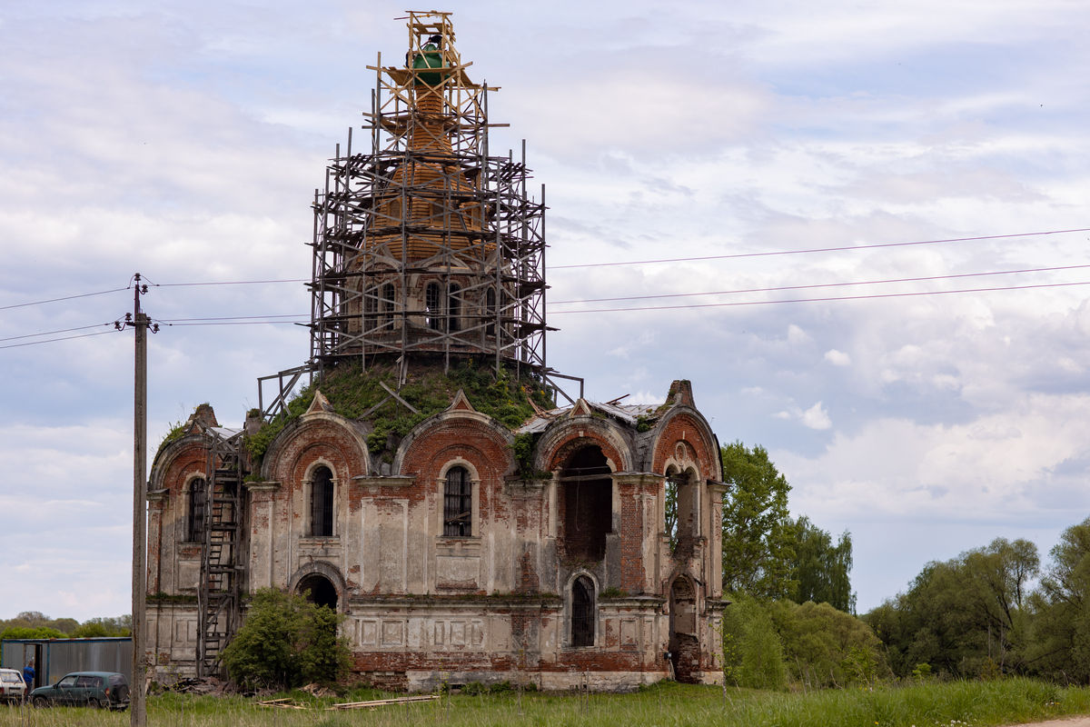 Церковь в честь Святителя Николая Мирликийского в д. Гурьево-Воскресенское