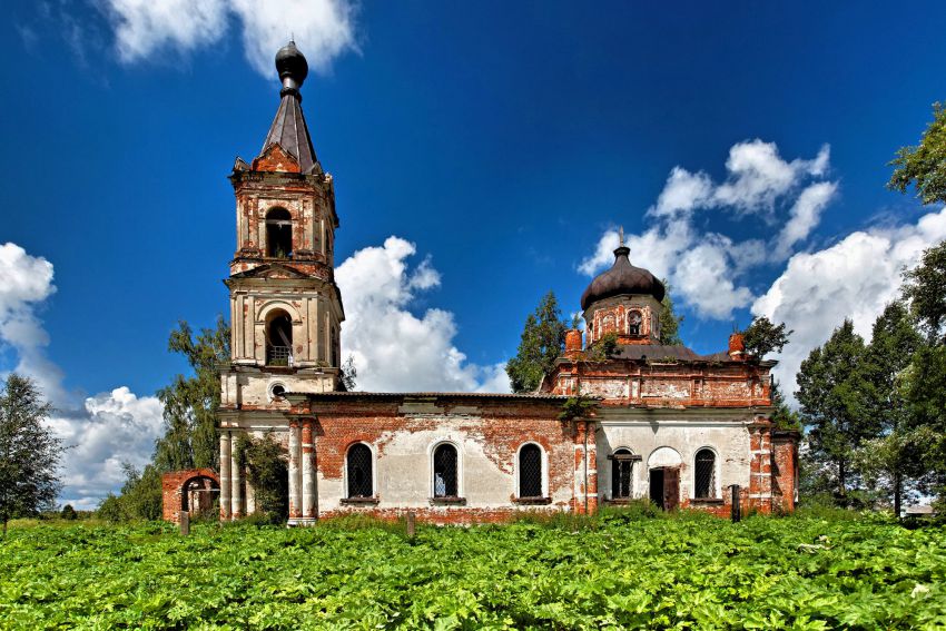 Церковь в честь Воскресения Христова в с. Козьмодемьяновское