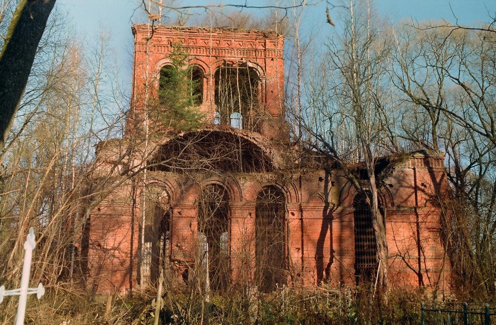 Церковь в честь Успения Пресвятой Богородицы в д. Ново-Ивановское