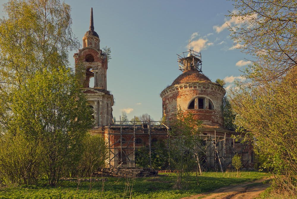 Церковь в честь Казанской иконы Божией Матери в д. Заречье