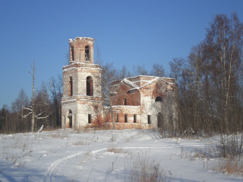 Церковь в честь Рождества Пресвятой Богородицы в д. Базарово