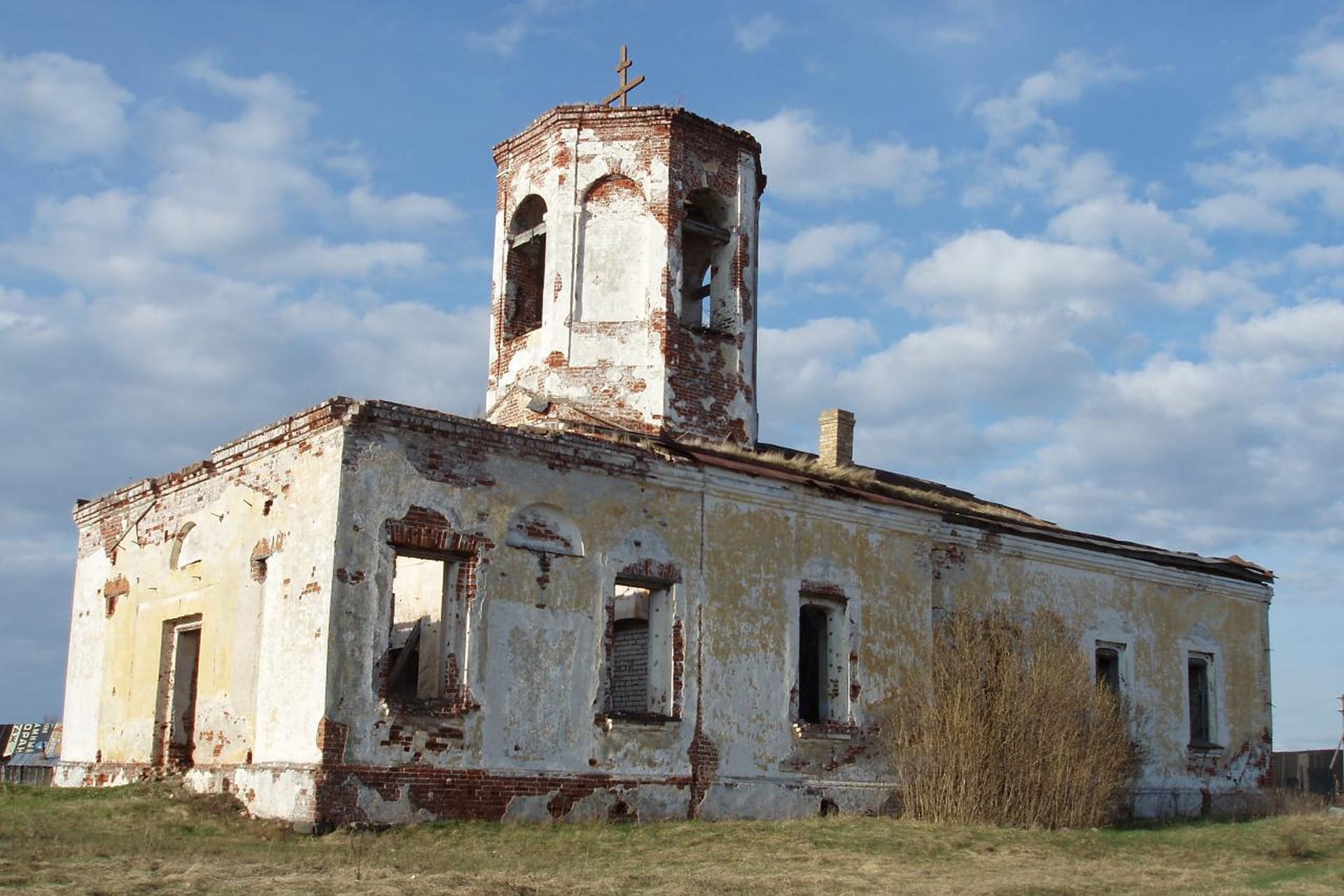 Церковь в честь Успения Пресвятой Богородицы в д. Рютино