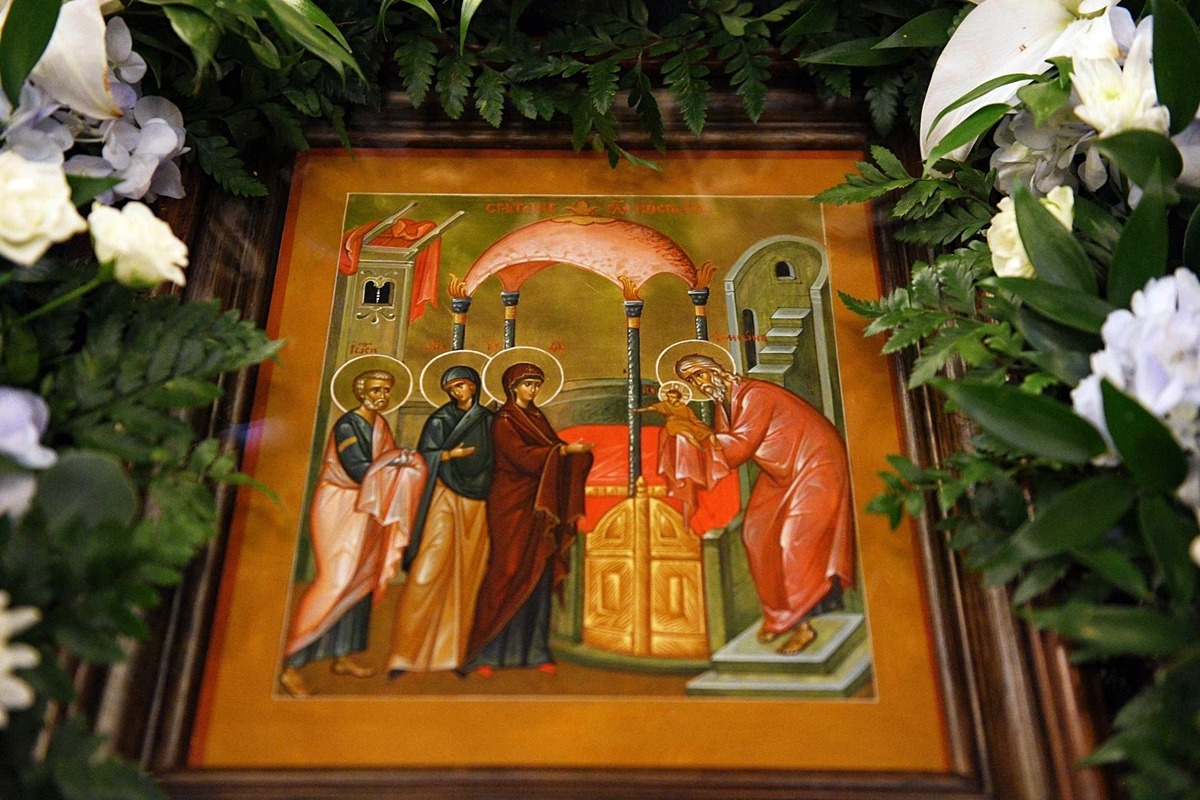 Текст службы праздника Сретения Господня на церковнославянском и русском языках с пояснениями и комментариями